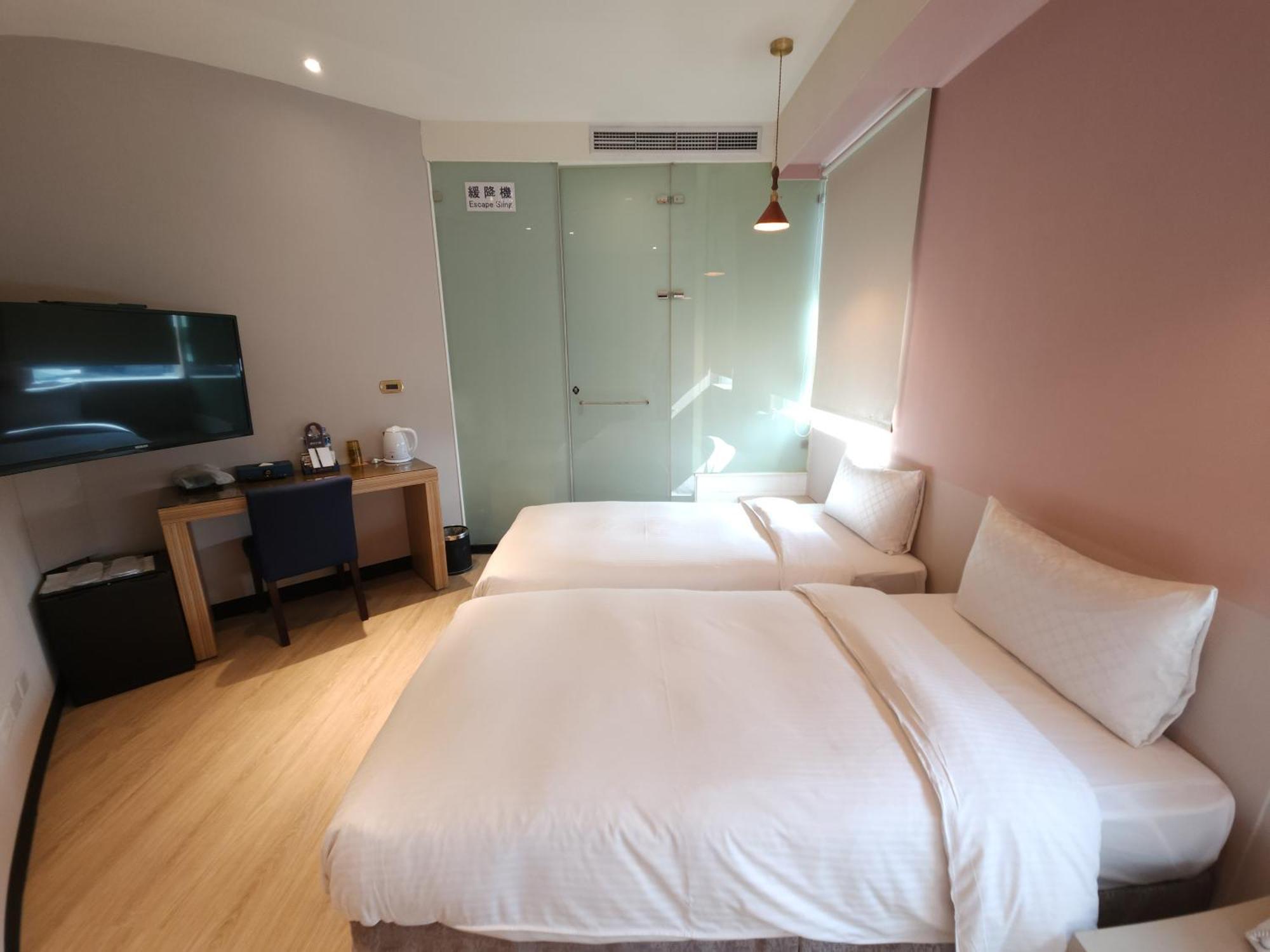 Merryday Hotel Banqiao Taipeh Exterior foto