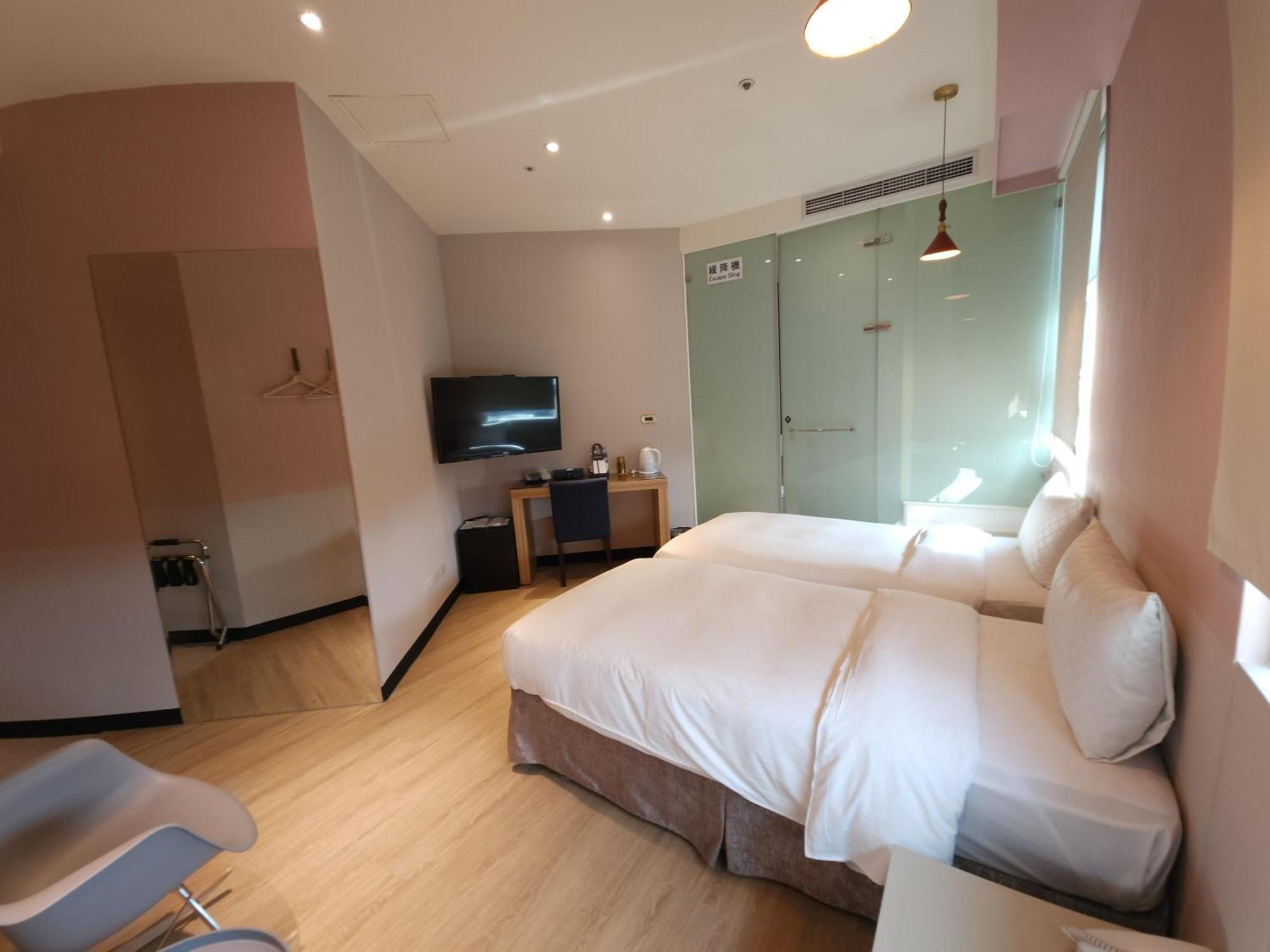 Merryday Hotel Banqiao Taipeh Exterior foto