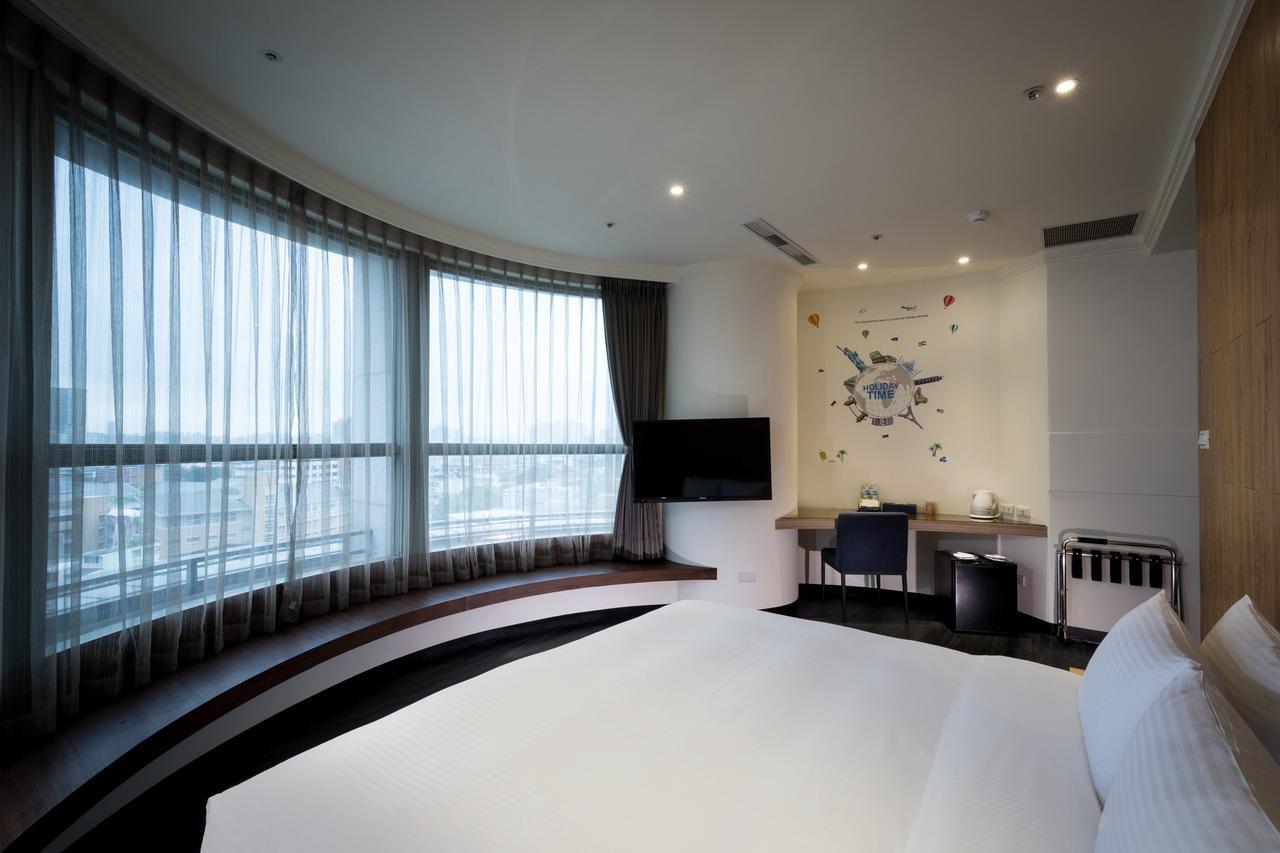 Merryday Hotel Banqiao Taipeh Exterior foto