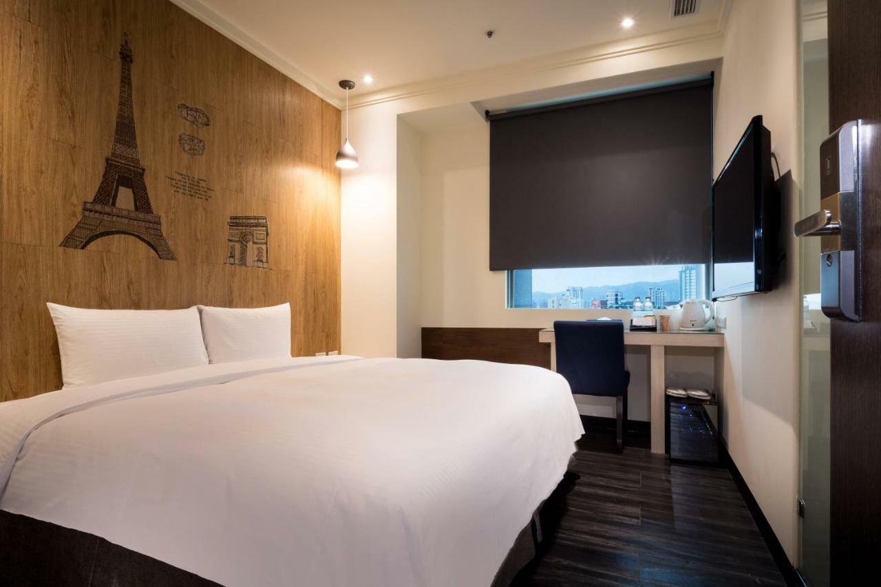 Merryday Hotel Banqiao Taipeh Exterior foto