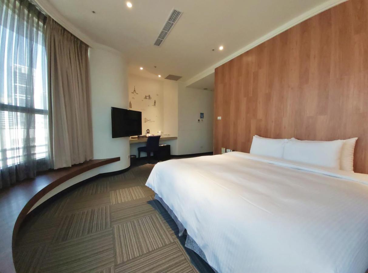Merryday Hotel Banqiao Taipeh Exterior foto